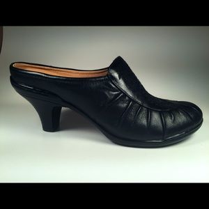 Sofft Open Heeled Leather Pumps